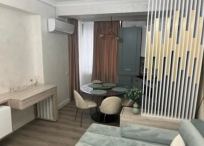 Avi Elegance Aparthotel 3*