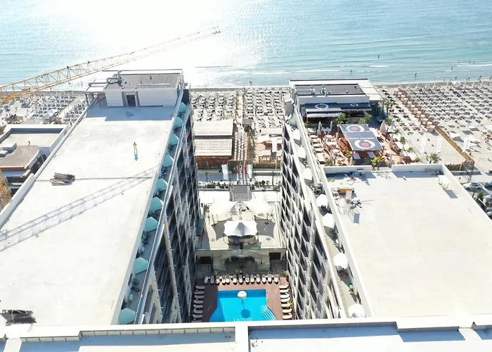 Avi Elegance Aparthotel 3*