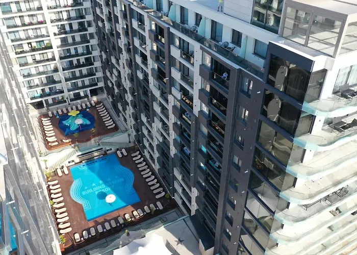 Avi Elegance Aparthotel 3*