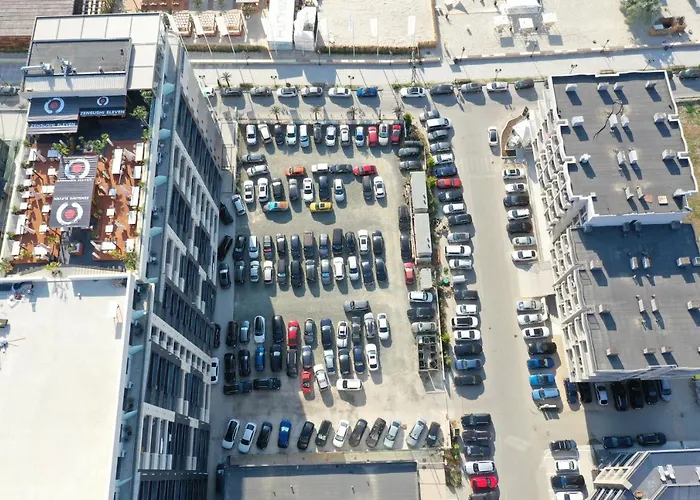 Avi Elegance Aparthotel