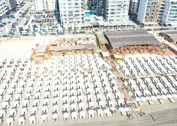 Avi Elegance 3* Navodari