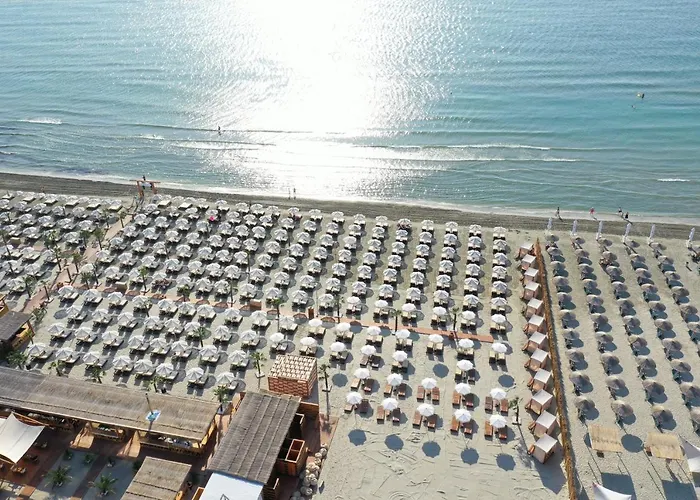 Aparthotel Avi Elegance Navodari